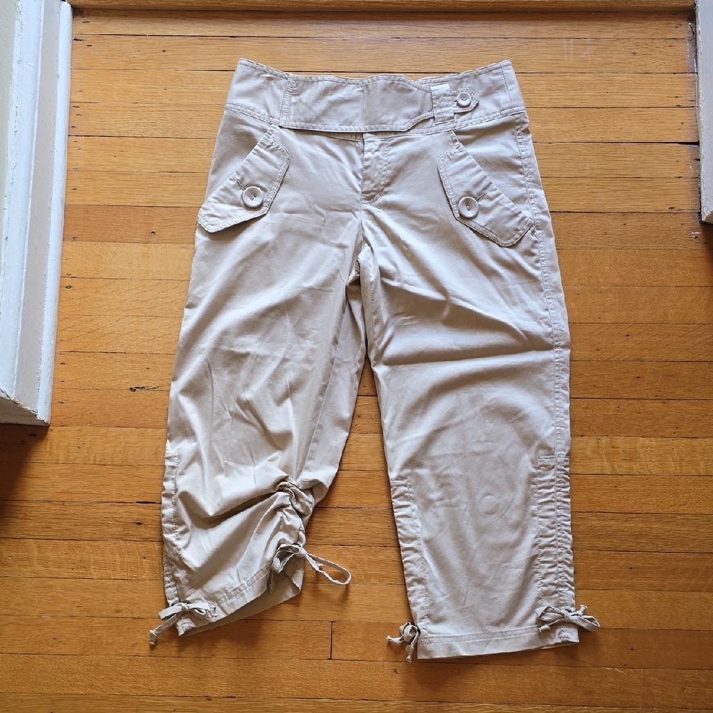 Nanette Lepore, Lightweight, Tan Cargo Capris, EUC, Women's 2
